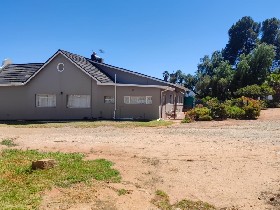 3 Bedroom Property for Sale in Uniondale Western Cape